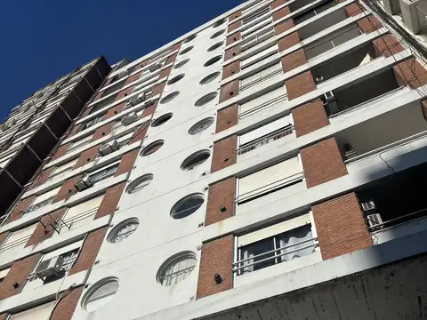 Departamento 2 ambientes. Excelente ubicación. Vicente López.