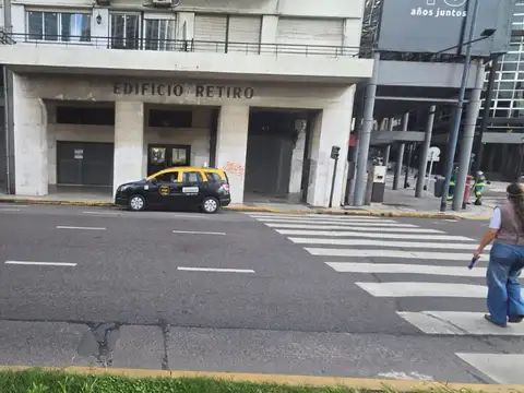 RETIRO LOCAL EN ALQUILER ALEM Y M T DE ALVEAR !!!
