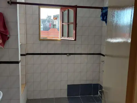 PH en Flores 3 ambientes con patio