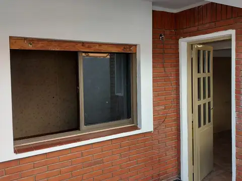 Avelino Diaz 2400, Piso 1