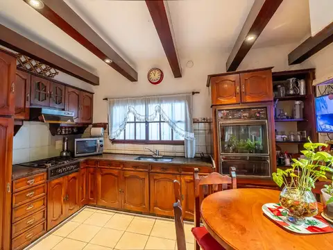Casa en Venta con 1 cochera