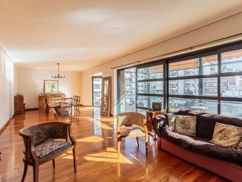 Venta Departamento 4 ambientes   Dependencia, Cochera Doble y Baulera en Caballito Sur
