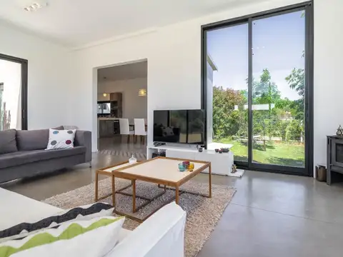 Casa en Venta en Pilar, USD 290.000