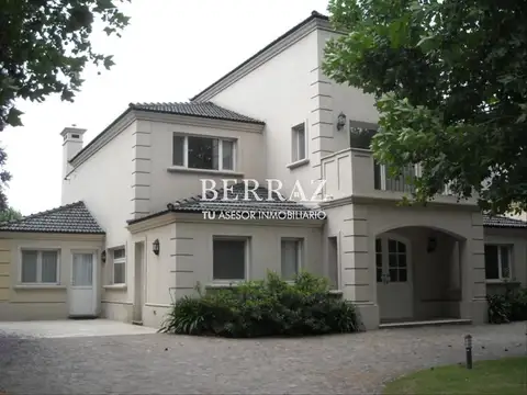 Casa venta 7 ambientes en Ayres de Pilar lote de 1000 m2