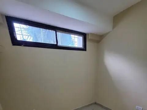 Oficina en Alquiler al Este