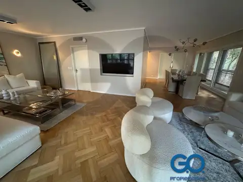 Departamento en Venta con 2 cocheras