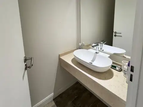 Departamento en Venta en Olivos Vias/Rio, USD 250.000