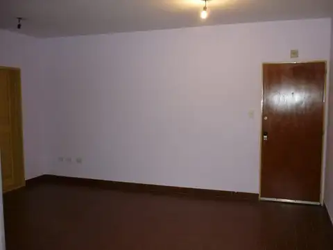 DEPTO. 3 AMB. BARRIO AUT. EZE 1 PTA. BAJA