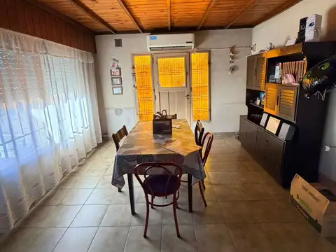 Depto Tipo Casa en Venta en El Palomar, USD 55.000