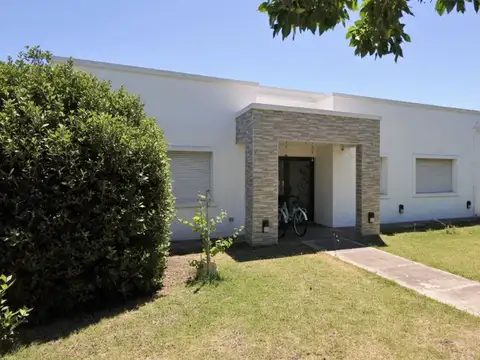 Andrea Chazarreta 300