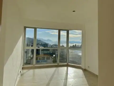 Departamento en Venta con 3 cocheras