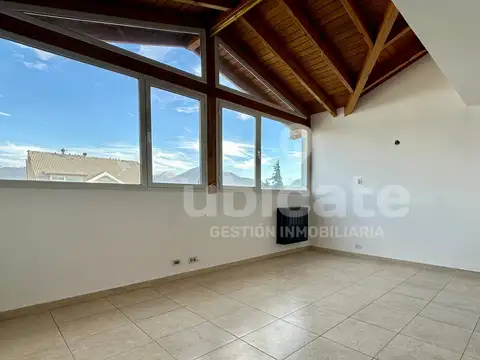 Departamento en Venta con 3 cocheras