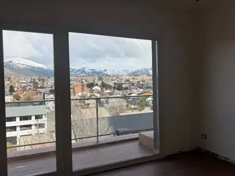 Departamento 4 ambientes con 3 baños