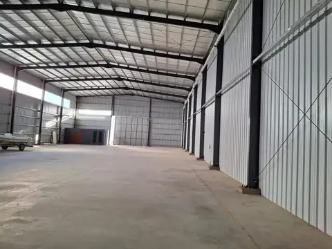 ALQUILO NAVE EN PARQUE INDUSTRIAL POLO 52 920MTS