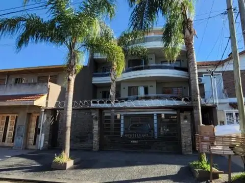Departamento Monoambiente  en Venta en Ramos Mejia