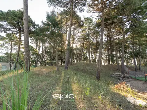 Terreno en venta barrio Pioneros con seguridad en Pinamar