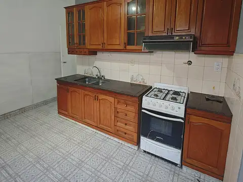 Casa en alquiler en Merlo Sur