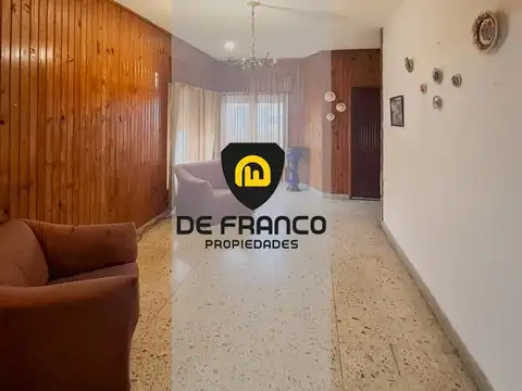 VENTA CASA 5 AMBIENTES JOSE C PAZ