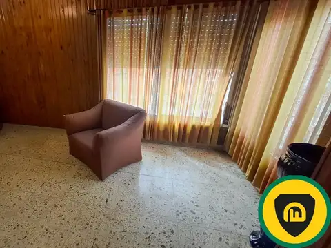 Casa 5 ambientes con 1 baño