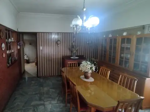 Luis Agote 216