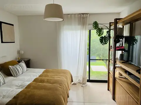 Casa en Alquiler Temporal con 2 cocheras