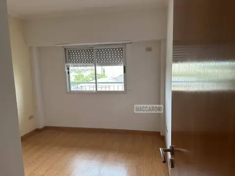 Departamento en Alquiler en Mataderos, $ 670.000