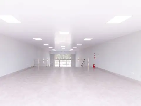 VENTA DE LOCAL COMERCIAL EN SAN VICENTE