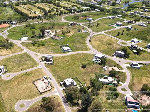 Lote a Laguna 607 m2 con Posesion Inmediata
