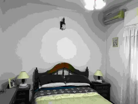 Venta de casa 4 ambientes, Virreyes