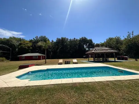 SALON EVENTOS + 2 CASAS Y PILETA SAN ANDRES DE GILES