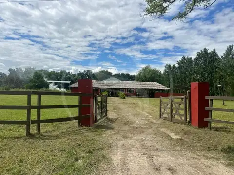 QUINTA SAN ANDRES DE GILES CON SALON PARA REUNIONES