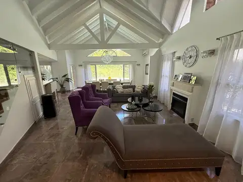 EXCLUSIVA CASA  PREMIUN  EN INDIO CUA GOLF CLUB 4 DORMITORIOS