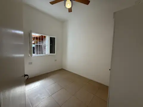 Depto Tipo Casa 2 ambientes con 1 baño