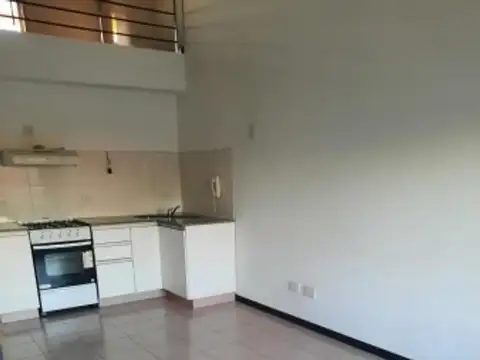Depto Tipo Casa en Venta en Castelar, USD 80.000