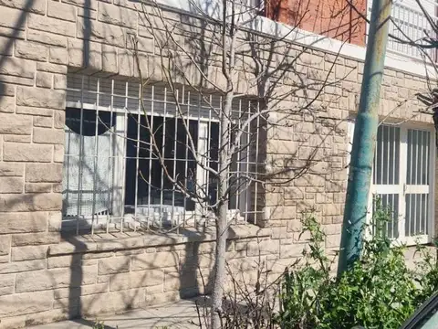 Aristóbulo del Valle 1300