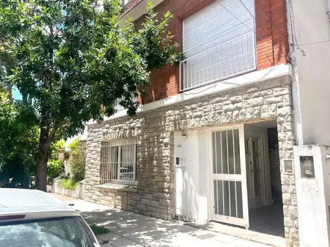Depto Tipo Casa en Venta en Vicente Lopez Vias / Maipu, USD 235.000