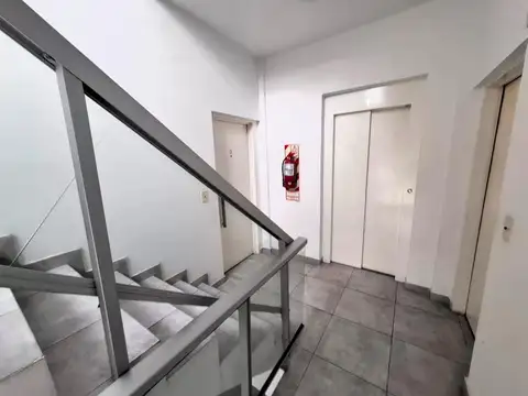 Departamento en Alquiler en Lomas del Mirador, $ 430.000