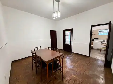 Depto Tipo Casa en Venta 49 años