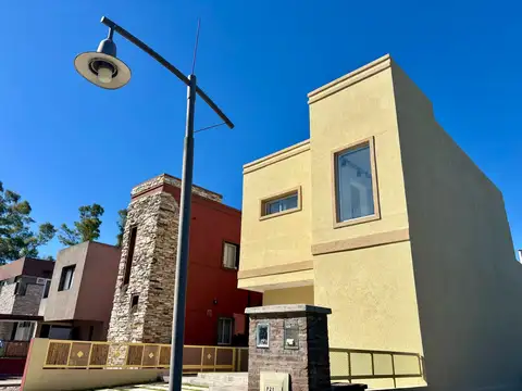 Casa en Venta en 3 Ambientes en La  Josefina , Pilar, GBA Norte
