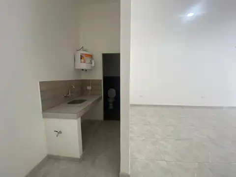 Local en Venta en Paso del Rey, USD 79.000