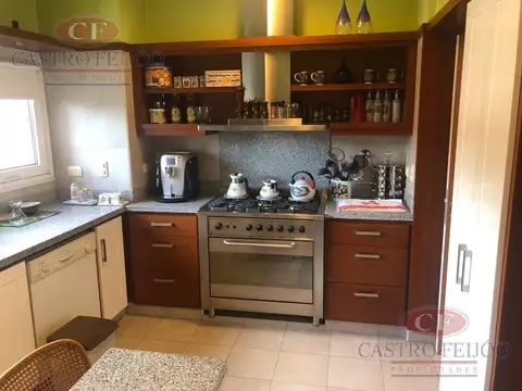 Av. Libertador 3890 -  Muy lindo departamento en La Lucila