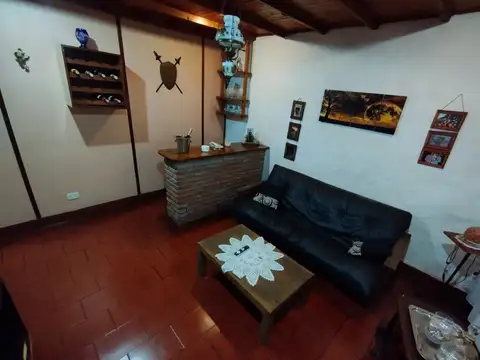 Casa 3 ambientes con 2 baños