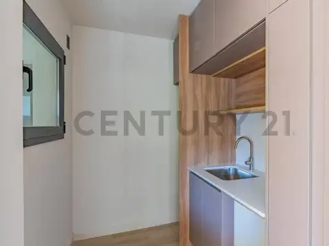 Sarmiento 3300, Piso 2