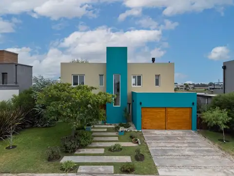CASA 6 AMBIENTES EN VENTA HORIZONTES AL SUR LAGUNA