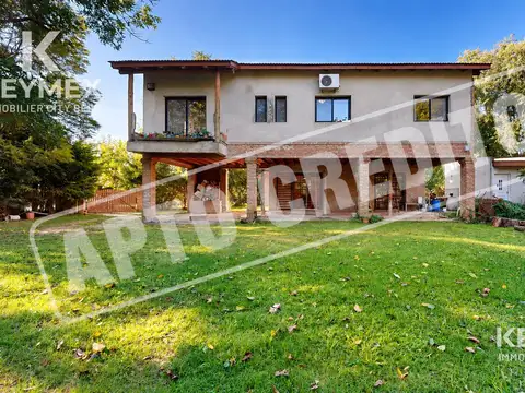 Casa en venta 3 dormitorios en excelente zona en City Bell