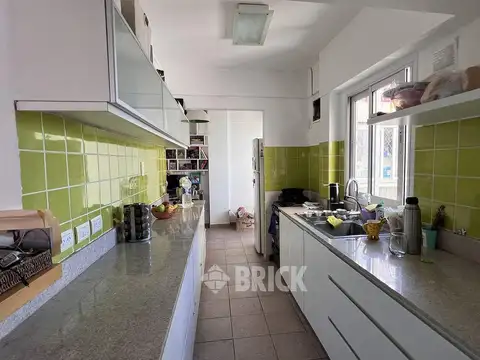 C/DEP AV. HIPOLITO YRIGOYEN Y BOEDO - T/AL FTE 83 M2 T/A NVO ESPECT TZA PPIA V/ABIERTA