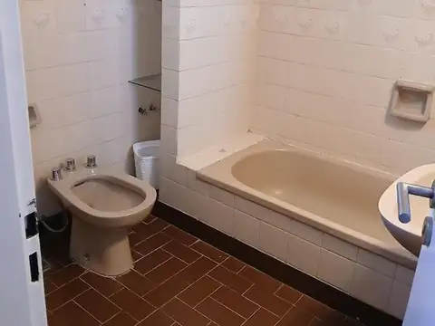 Casa en Alquiler 40 años