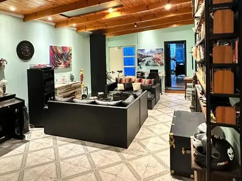 Casa en Venta con 1 cochera