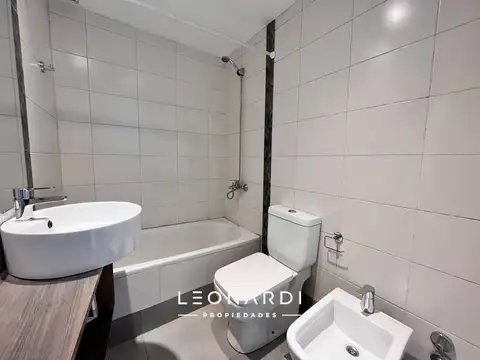 Departamento en Alquiler con 1 cocheras