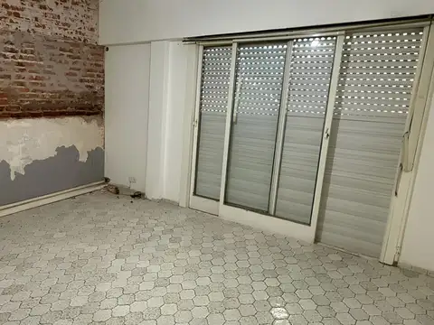Depto Tipo Casa en Venta 50 años